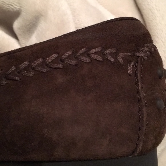 Gently worn Suede loafer from Browns. - Picture 5 of 7